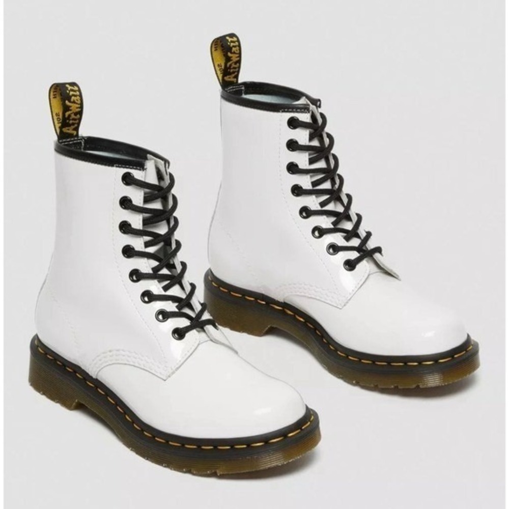 Dr. Martens 1460 Combat Boots Women 7 White Good Leather‎ 8-Eye Lace Up